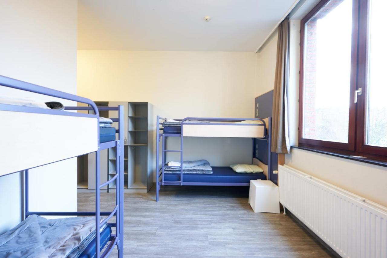 Hi Generation Europe Hostel *